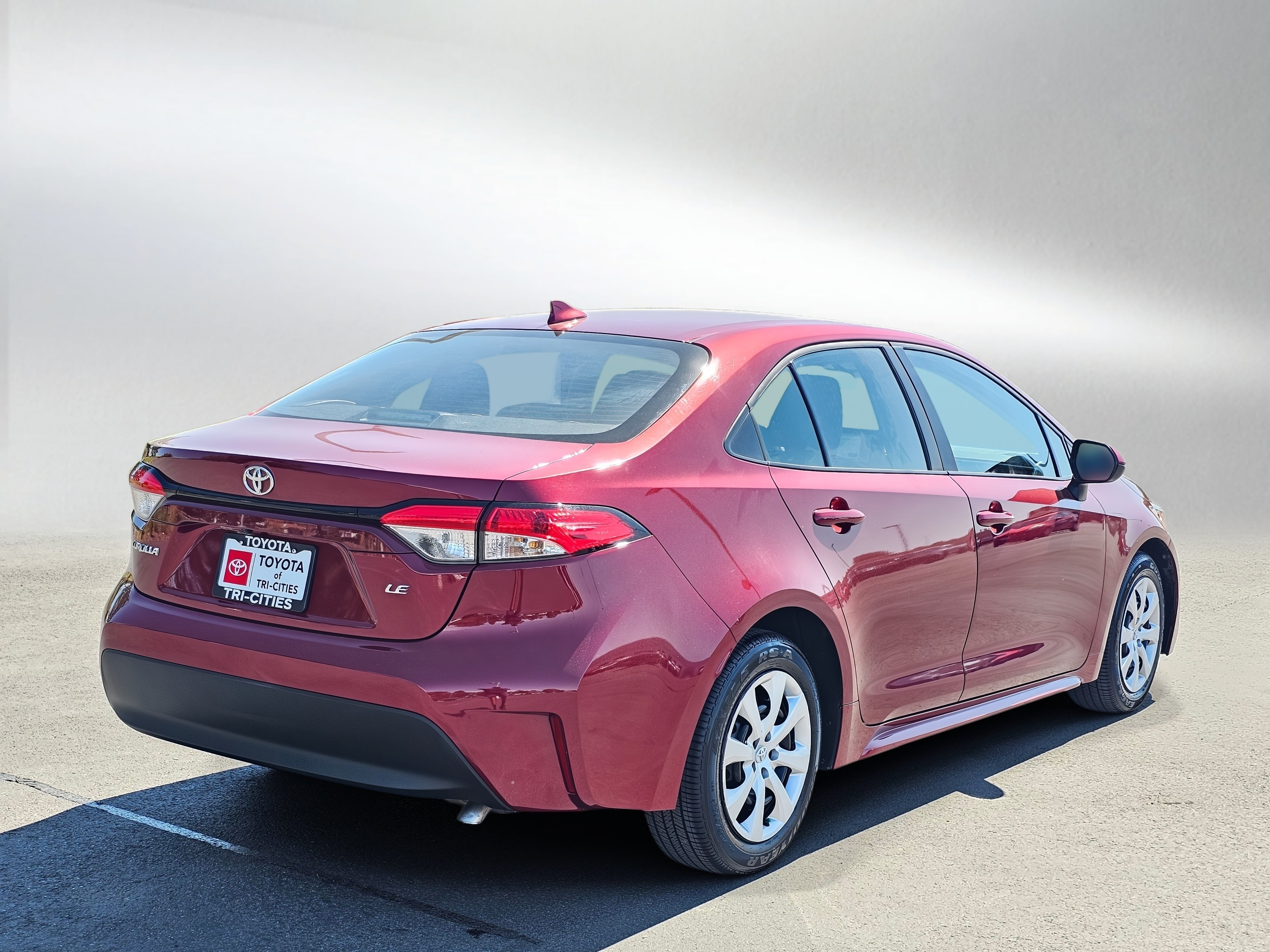 Certified 2025 Toyota Corolla LE FWD image 6