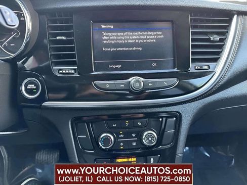 Used 2022 Buick Encore Preferred image 42