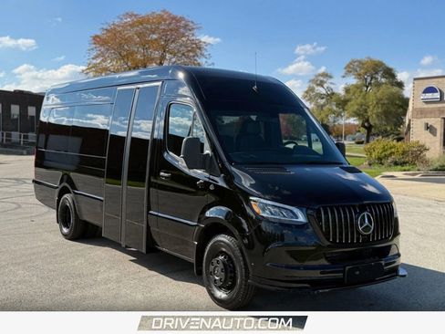 Used 2019 Mercedes-Benz Sprinter 3500 image 3