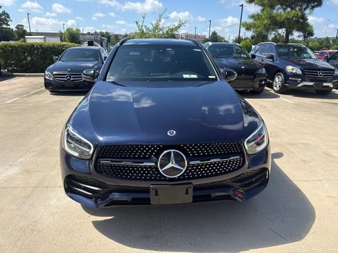 Used 2021 Mercedes-Benz GLC 300 4MATIC w/ AMG Line image 2