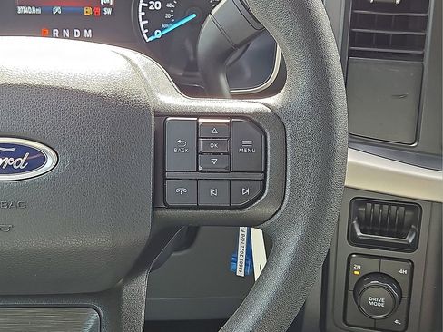 Used 2021 Ford F150 XLT image 19