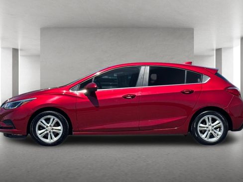Used 2017 Chevrolet Cruze LT w/ Convenience Package FWD image 7