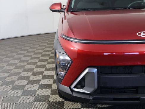 Used 2025 Hyundai Kona SE FWD image 11