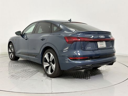 Used 2021 Audi e-tron Prestige w/ Prestige Package AWD/4WD image 3
