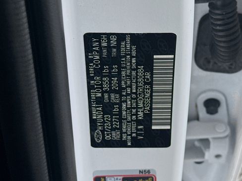 Used 2024 Hyundai Elantra SEL FWD image 40