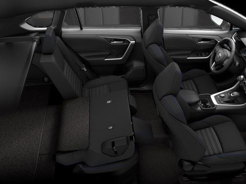 New 2025 Toyota RAV4 SE image 29