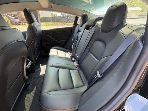 Used 2019 Tesla Model 3 Long Range RWD image 12