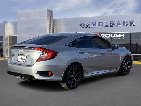 Used 2019 Honda Civic Sport image 6