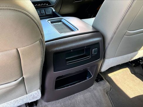 Used 2018 GMC Sierra 1500 SLT AWD/4WD image 11