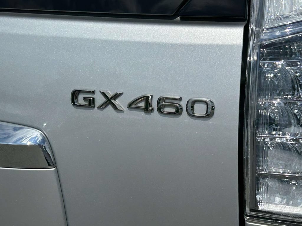 Used 2019 Lexus GX 460 Premium w/ Premium Package AWD/4WD image 11