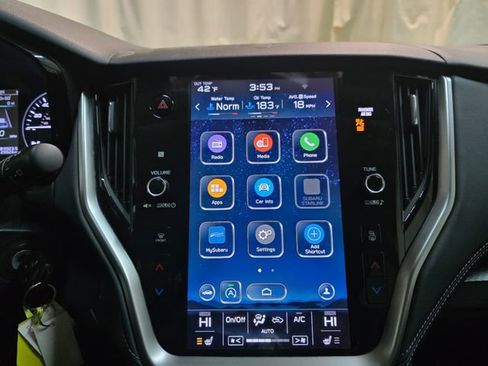 Used 2022 Subaru Outback Premium image 21