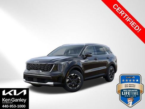 Certified 2025 Kia Sorento S image 1