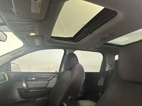 Used 2015 GMC Acadia SLE FWD image 11