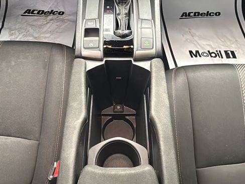 Used 2019 Honda Civic EX image 42