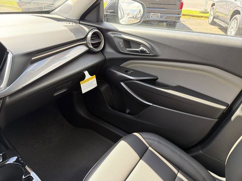 New 2026 Chevrolet Trax ACTIV image 25