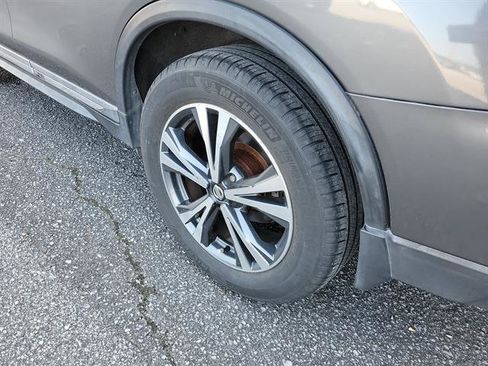 Used 2017 Nissan Rogue SL w/ SL Premium Package FWD image 26
