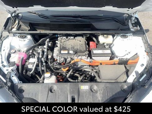 Used 2023 Toyota bZ4X AWD w/ Weather Package image 5