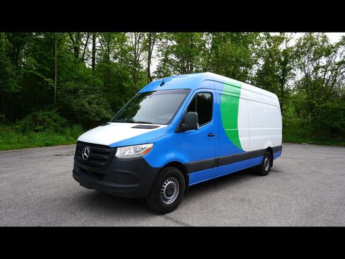 Used 2020 Mercedes-Benz Sprinter 2500 image 1