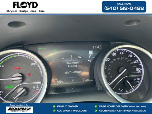 Used 2024 Toyota Camry XLE w/ Navigation Package FWD image 14