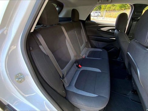 Used 2025 Chevrolet TrailBlazer LT AWD/4WD image 25