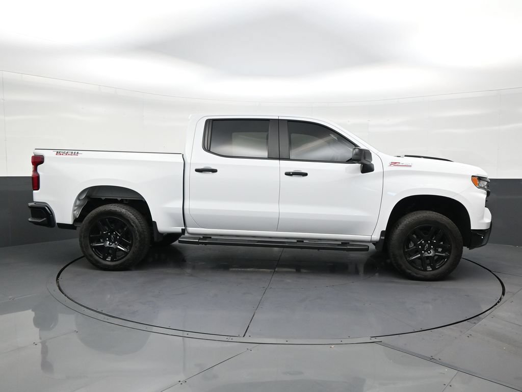 Used 2025 Chevrolet Silverado 1500 LT Trail Boss w/ LT Trail Boss Premium Package AWD/4WD image 6