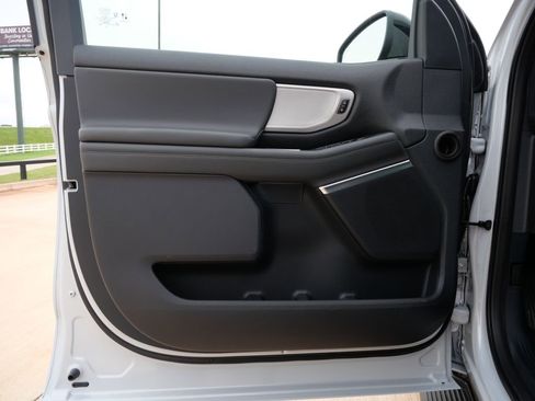 New 2026 Ford Expedition Active AWD/4WD image 16