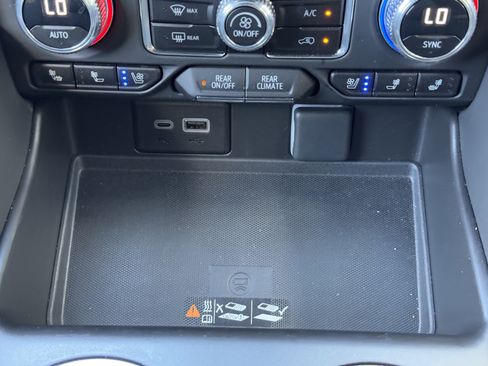 Used 2023 GMC Yukon AT4 w/ Technology Package image 26