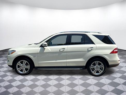 Used 2012 Mercedes-Benz ML 350 BlueTEC 4MATIC image 2