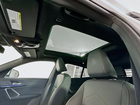 Used 2025 BMW X2 xDrive28i image 25