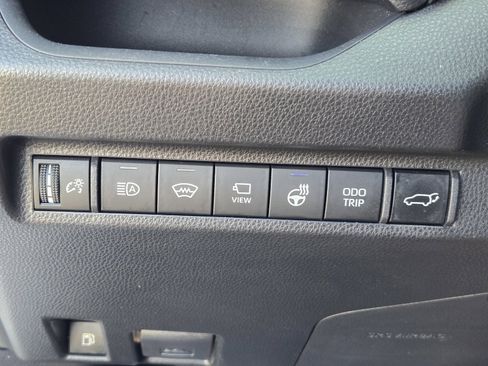 Used 2025 Toyota RAV4 XSE w/ Advanced Technology Package AWD/4WD image 26
