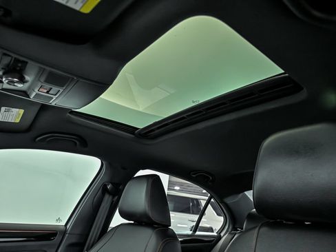 Used 2017 Volkswagen Jetta GLI FWD image 14