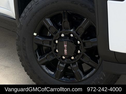 New 2026 GMC Sierra 2500 AT4 w/ AT4 Premium Plus Package AWD/4WD image 9