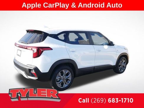 Used 2024 Kia Seltos LX AWD/4WD image 8