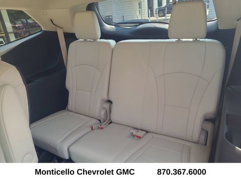 Used 2022 Buick Enclave Premium w/ Surround and Sites Package FWD image 27