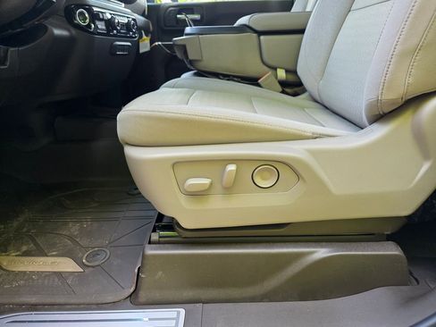 New 2026 Chevrolet Silverado 3500 LT AWD/4WD image 11