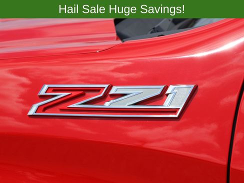 Used 2023 Chevrolet Silverado 1500 LT AWD/4WD image 3