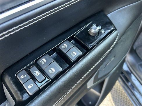 Used 2023 Jeep Wagoneer 4WD image 16