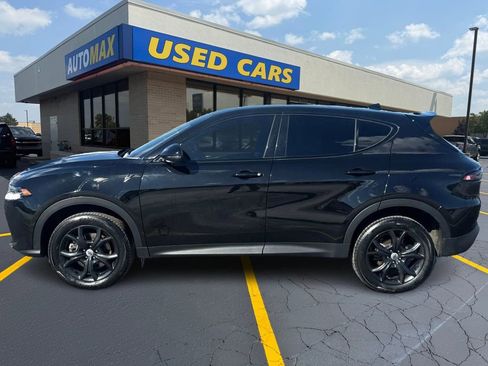 Used 2023 Dodge Hornet GT Plus w/ GT Blacktop Package image 8