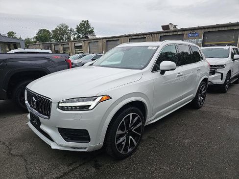 Used 2022 Volvo XC90 T6 Momentum w/ Advanced Package AWD/4WD image 1