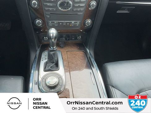 Used 2014 INFINITI QX80 4WD w/ Deluxe Touring Package image 25