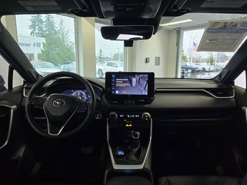 Used 2023 Toyota RAV4 XSE w/ Weather Package image 25