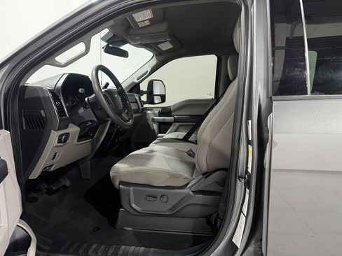 Used 2022 Ford F350 XLT w/ XLT Value Package AWD/4WD image 16