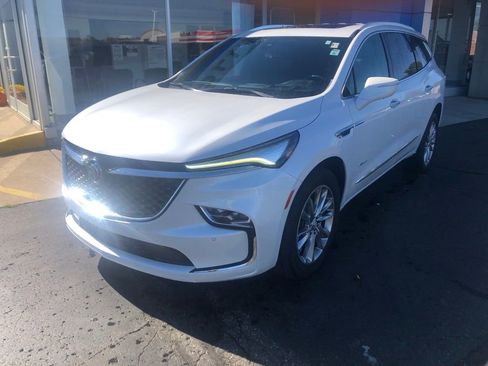 Used 2023 Buick Enclave Avenir w/ Avenir Technology Package AWD/4WD image 4