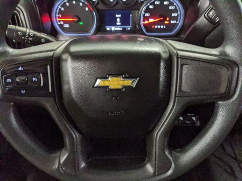 Used 2020 Chevrolet Silverado 1500 Custom w/ Custom Value Package AWD/4WD image 10