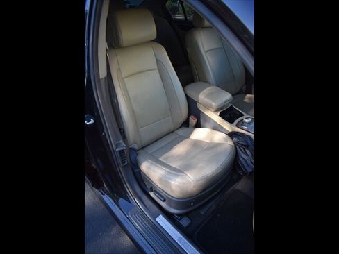 Used 2013 Hyundai Genesis 3.8 w/ Technology Pkg RWD image 34