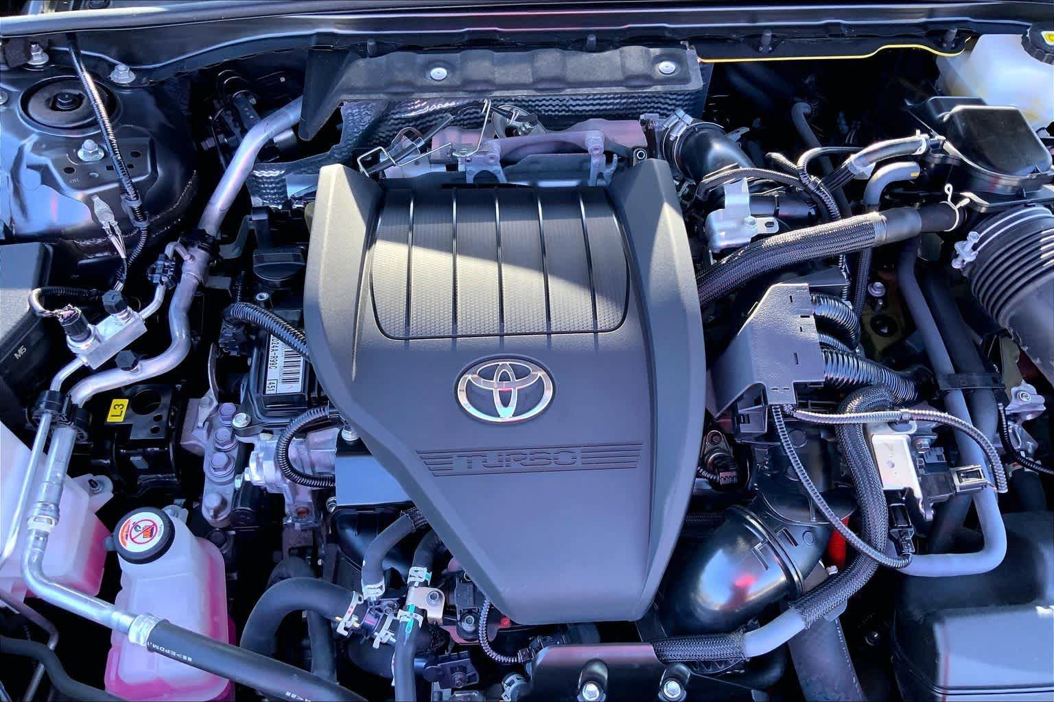 Used 2024 Toyota Crown Platinum AWD/4WD image 31