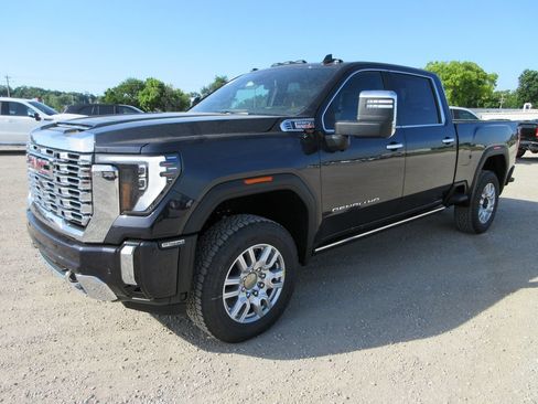New 2026 GMC Sierra 2500 Denali AWD/4WD image 11