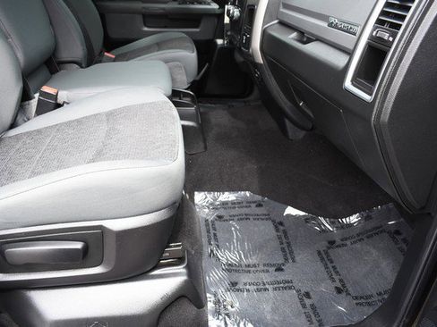 Used 2018 RAM 2500 Big Horn image 25