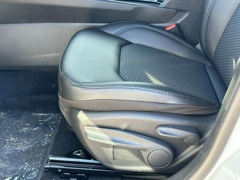 New 2026 Jeep Compass Latitude image 10