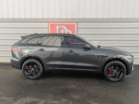 Used 2017 Jaguar F-PACE S image 43
